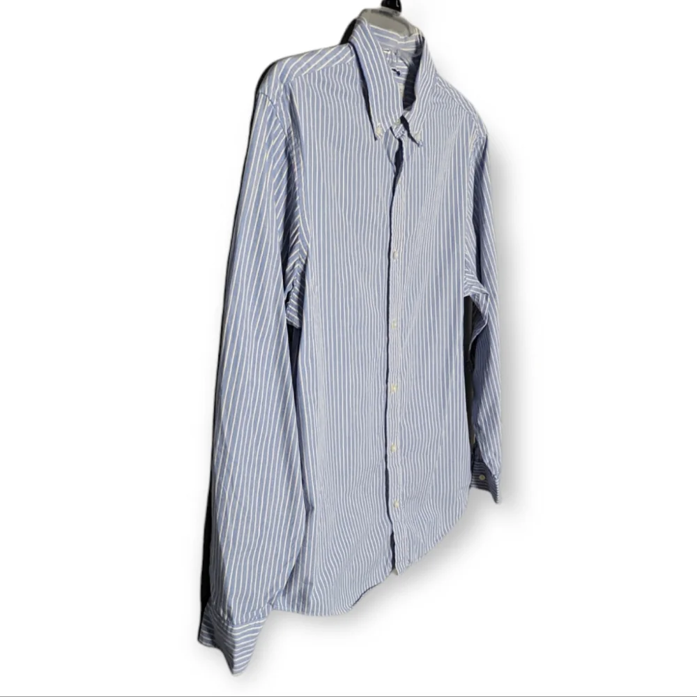 Banana Republic measurements button
